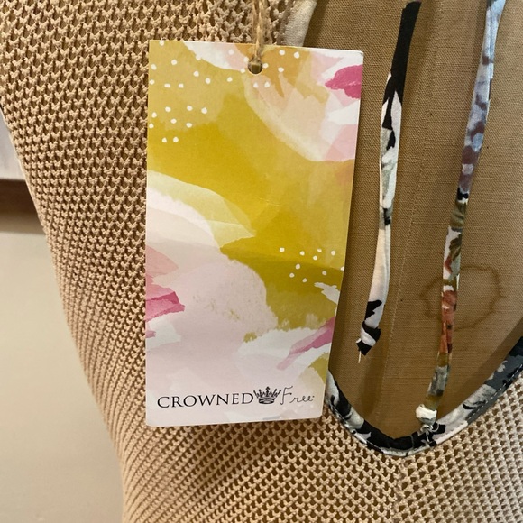 Crowned free swimsuit, cover-up size small - Picture 8 of 12
